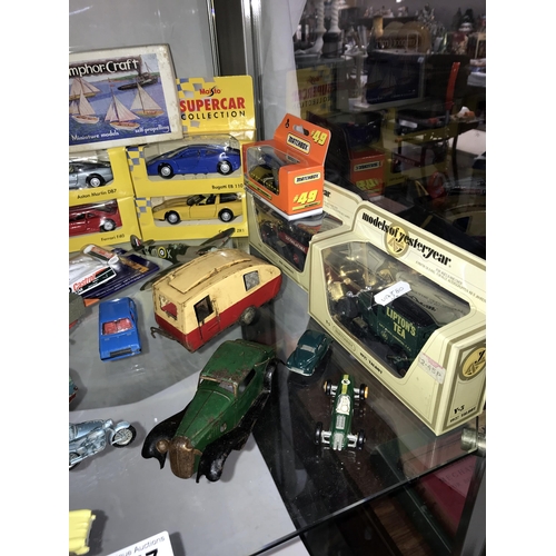 347 - A boxed/unboxed Diecast and tinplate, including Matchbox, Dinky Foden, Triang Minic, Corgi etc