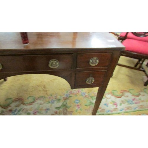 1543 - A Georgian mahogany writing desk.