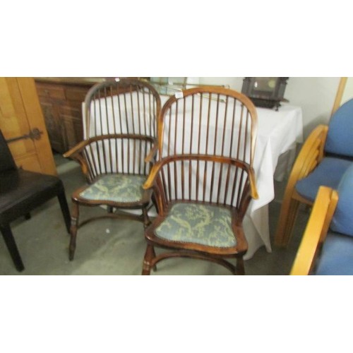 1591 - A pair of Windsor chair with crinoline stretchers.