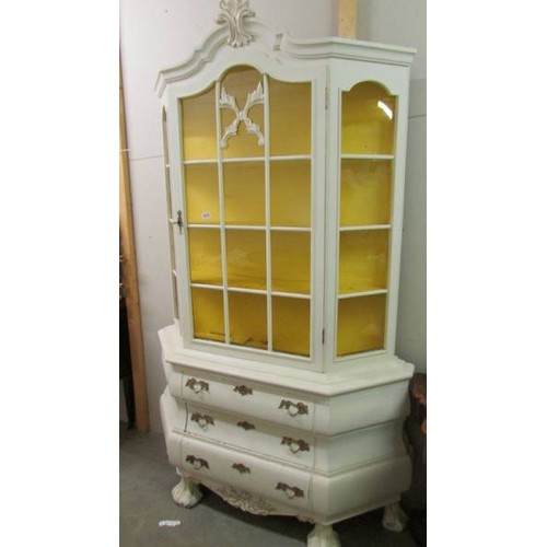 1610 - A painted display cabinet.