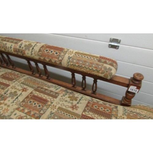 1616 - A mahogany chaise longue.