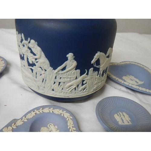 527 - A mixed lot of Wedgwood blue Jasper ware (biscuit barrel a/f).