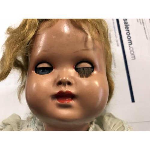 532 - A vintage doll. A/F