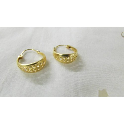 1008 - Three pairs of 9ct gold earrings, 3.4 grams.