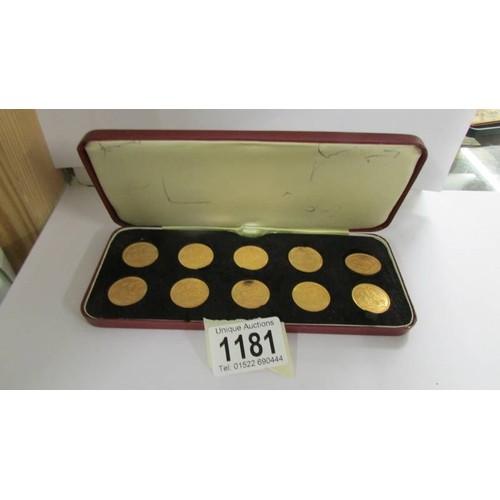 1181 - A cased set of ten gold sovereigns, 1964, 1965, 1957, 1958 x 2, 1959, 1962, 1966, 1967 and 1968.