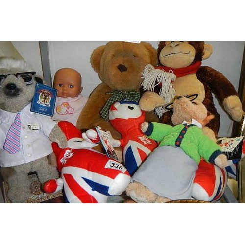 338 - A mixed lot of soft toys,.