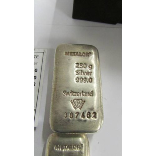 1195 - A 250 gram silver bar/ingot and a 100 gram silver bar/ingot.