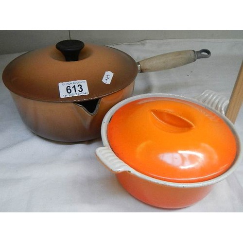 613 - A Le Creuset cast iron pan and a ceramic casserole dish.