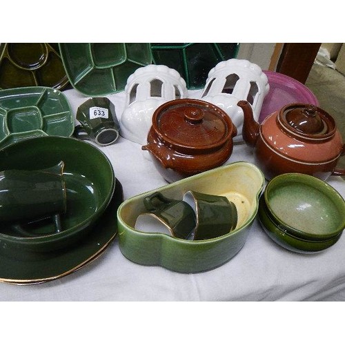 633 - A mixed lot including hors d'ouvre dishes, teapot etc.,  COLLECT ONLY.