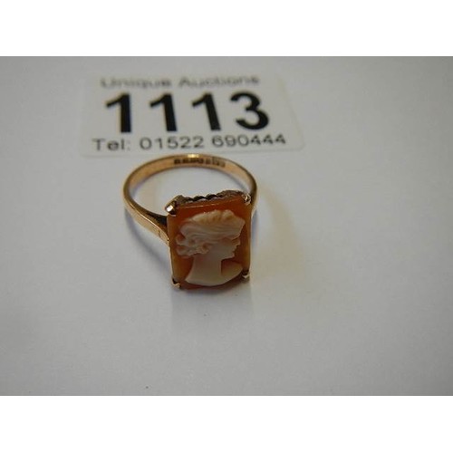 1113 - A 9ct gold cameo ring, size M, 4 grams, in good condition, well marked.