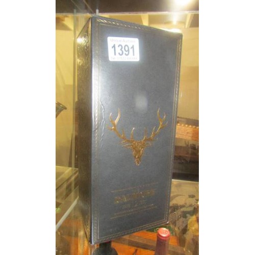 1391 - A boxed Dalmore Old Single Highland malt scotch whisky and a Chivas Regal 12yr blended scotch whisky... 