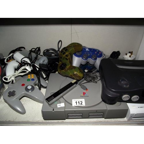 112 - Nintendo and PlayStation games console and large quantity of games. Collect Only