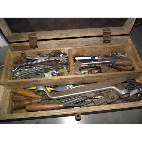 120 - An old wooden tool box and contents