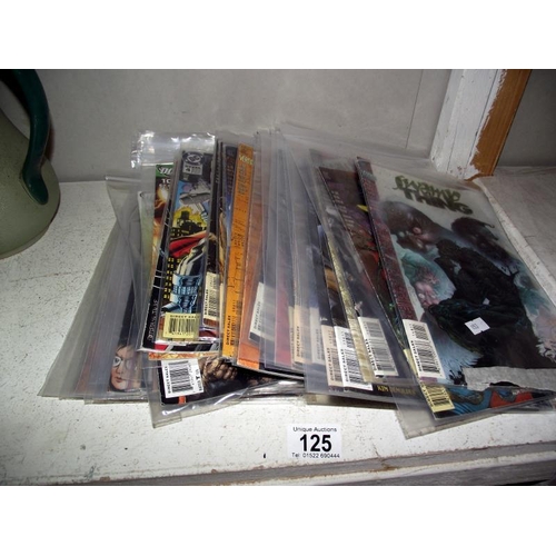 125 - A quantity of Marvel and DC comics