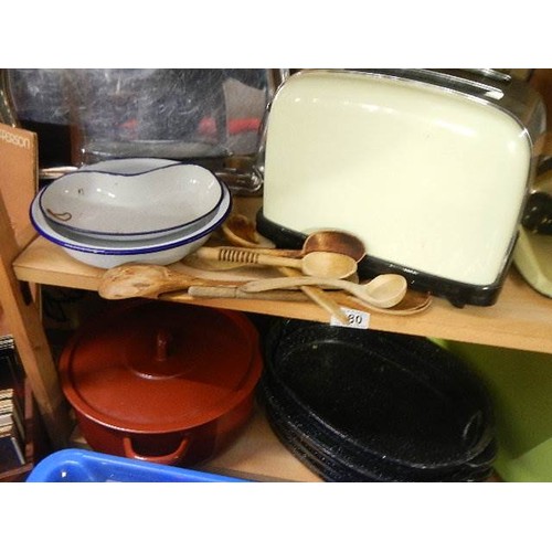 680 - A mixed lot of kitchenware including casserole dishes, COLLECT ONLY.