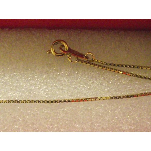 1003 - A 9ct gold pendant on 9ct gold chain, 2.6 grams. Length of chain 42cm