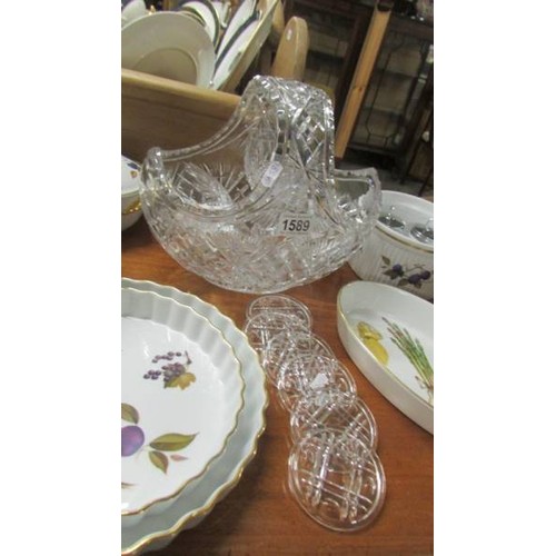 1589 - An ornate crystal basket and 6 Royal Doulton Reflection coasters.  COLLECT ONLY.