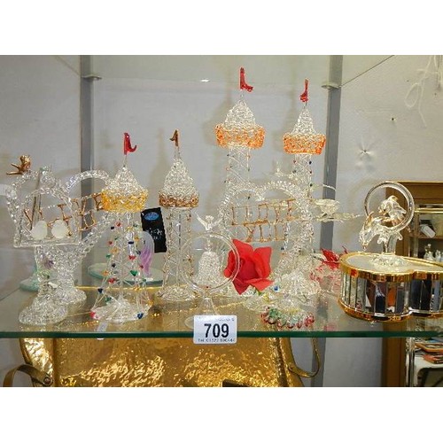 709 - A mixed lot of hand blown glass ornaments. COLLECT ONLY.