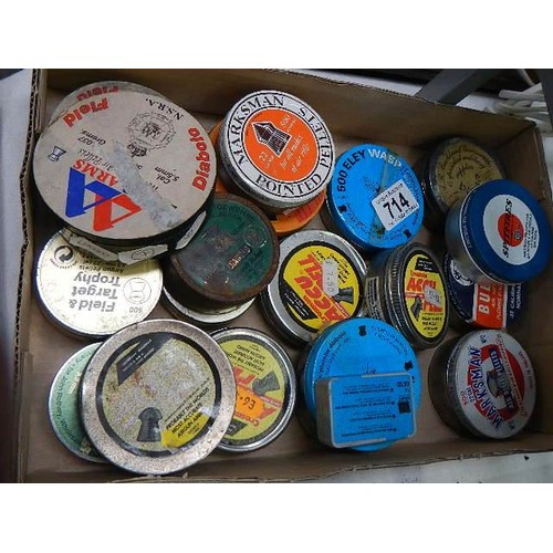 714 - A quantity of air gun pellet tins.