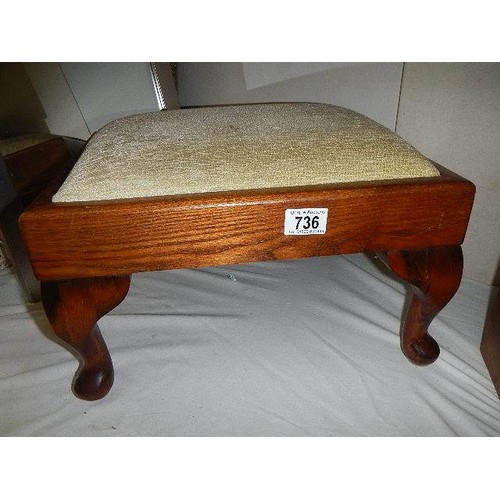 736 - A foot stool. COLLECT ONLY.