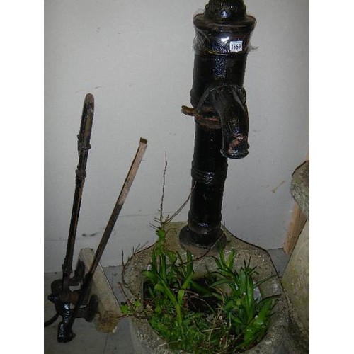 1669 - A garden pump etc. COLLECT ONLY.