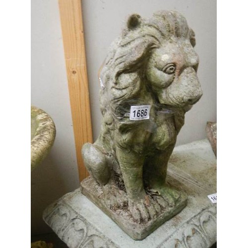 1686 - A garden lion, COLLECT ONLY.