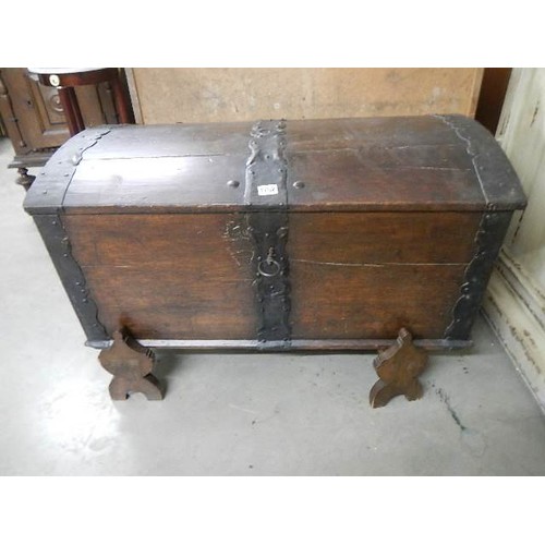 1702 - A period dome top trunk, COLLECT ONLY.