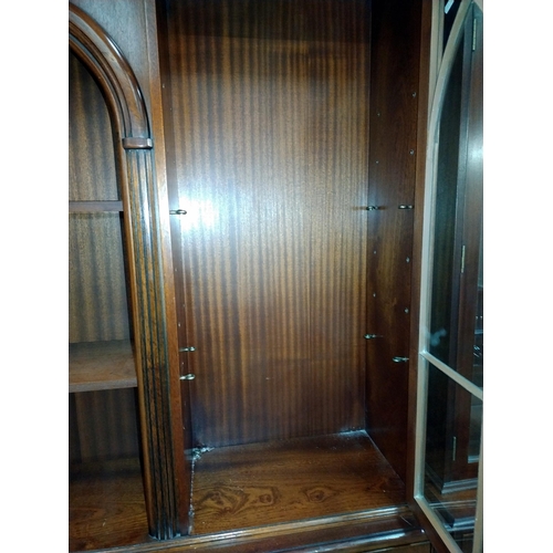 350 - A Georgian style mahogany display cabinet with astragal glazed doors and dental cornice (146cm x 37c... 