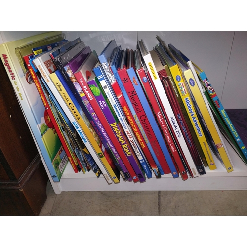 355 - A good lot of children's books on 3 shelves (mainly for younger children/toddlers), COLLECT ONLY