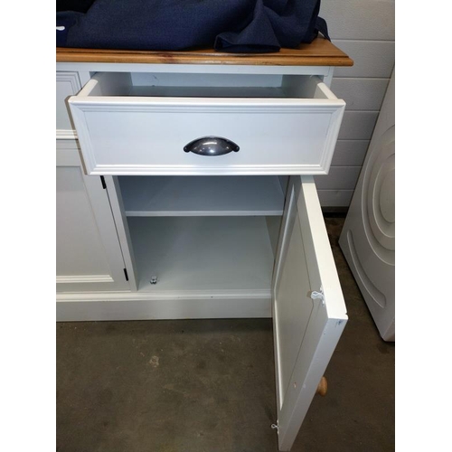 383 - A fabulous pine/white dresser (missing shelf clips for 1 shelf) (approximate height 200cm , width 15... 