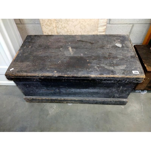 390 - A large antique tool box containing boring tools & carpenters drill bits (94cm x 49cm x 42cm high), ... 