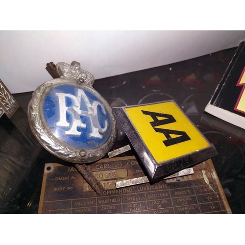 400C - A 1960's Jaguar chassis plate & AA & RAC car badges