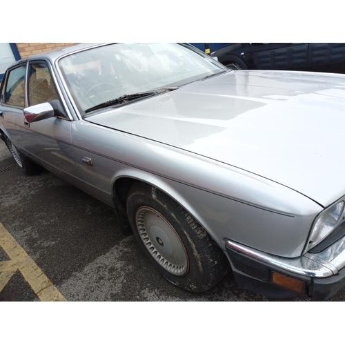 460 - A Jaguar XJ6, 4.0 litre auto, 1st registered 1/9/90, grey leather interior, dry stored at least for ... 