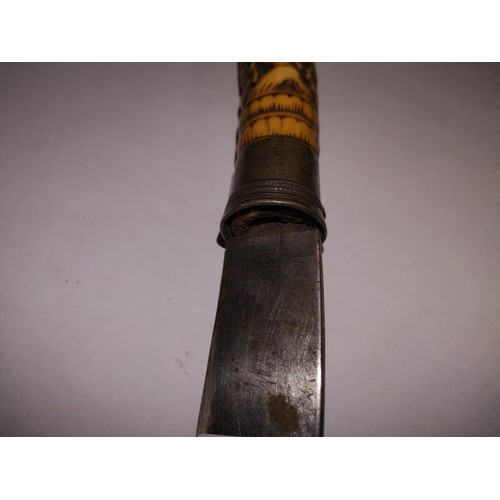 1135 - An antique knife with carved ivory handle, a/f.