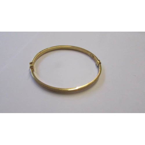 235 - Two 9ct gold bangles, 9 grams.