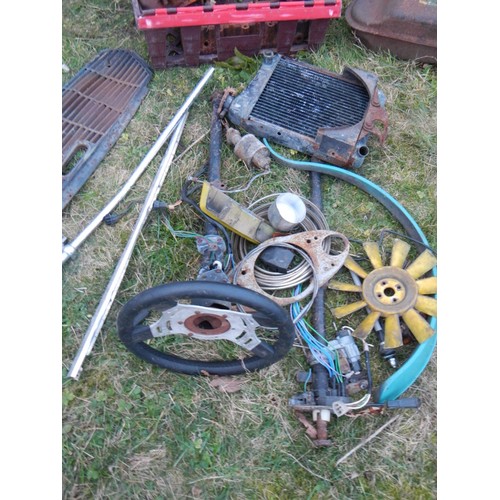 803 - A good lot of early and late Mini spares including uprated drive shafts with AP four pot calipers/di... 