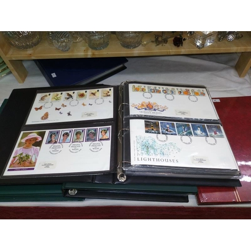 13 - 5 stamp albums, 2 general collection, 2 x Royal Mail first day cover albums (approximately 90 covers... 