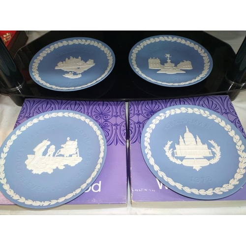 1024 - 7 boxed Wedgwood Jasper ware plates, 5 Christmas 1970, 71, 72 & 73. William Shakespear & man on the ... 