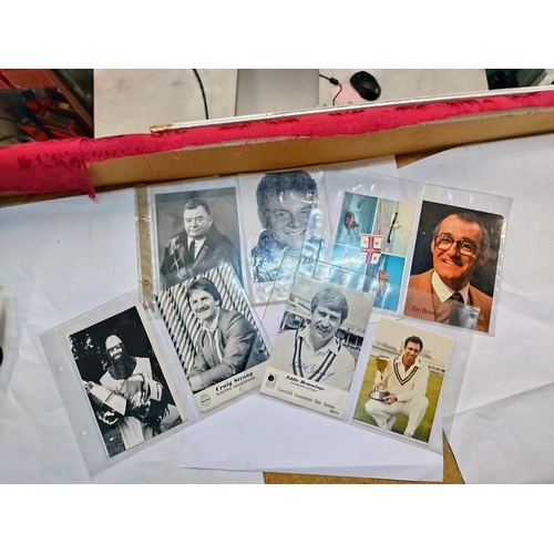 2118 - A mixed lot of signed photographs & signatures including Coronation Street, The Searchers, Paul Shan... 