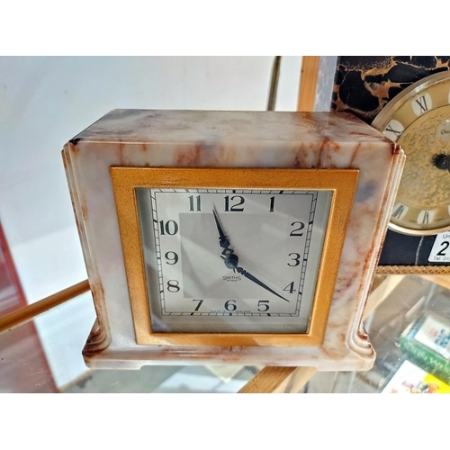 2150 - An art deco Smiths marble effect bakelite mantle clock & a polished marble mantle clock with gilded ... 