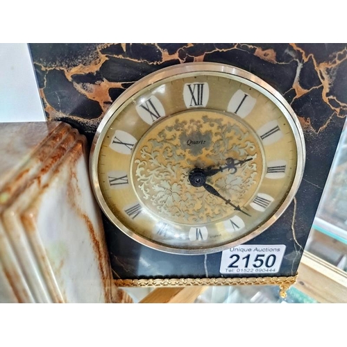 2150 - An art deco Smiths marble effect bakelite mantle clock & a polished marble mantle clock with gilded ... 