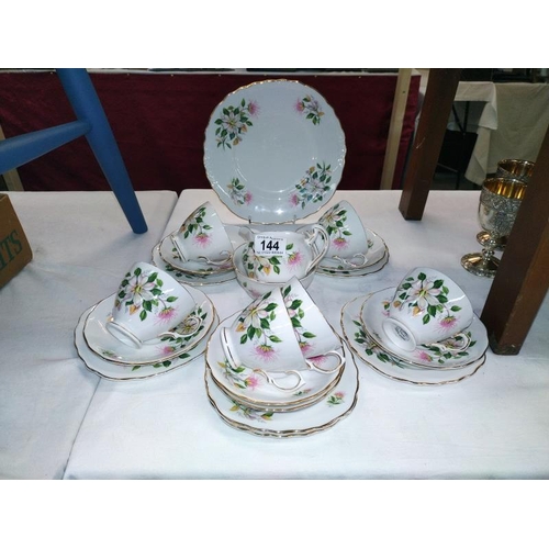 144 - A 21 piece Royal Vale tea set, COLLECT ONLY.