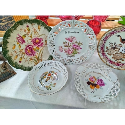 168 - A collection of cabinet plates including ribbon plates, COLLECT ONLY.