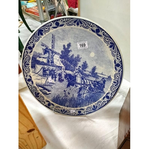 169 - A large blue and white Delft charger 39.5cm diameter, COLLECT ONLY.