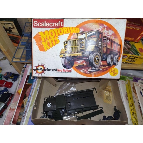 70 - A selection of vintage model kits including Airfix, Tamiya, Denys, Fisher, plus unboxed kits, etc, c... 