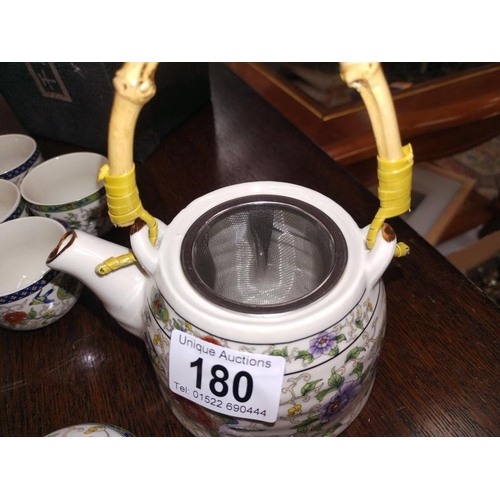 180 - A boxed Chinese tea set