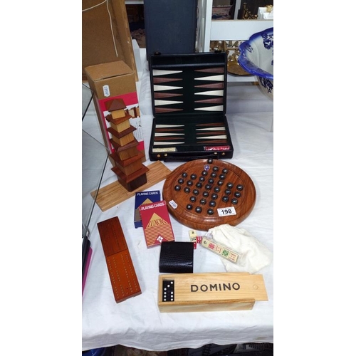 198 - A quantity of Vintage style games including Marble Solitaire, backgammon etc.