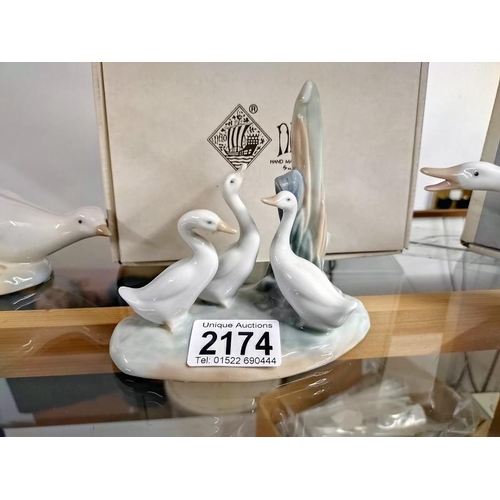 2174 - A Lladro Duck, two Noa Ducks and Porcelanas Miquel Requena Spain, Dove