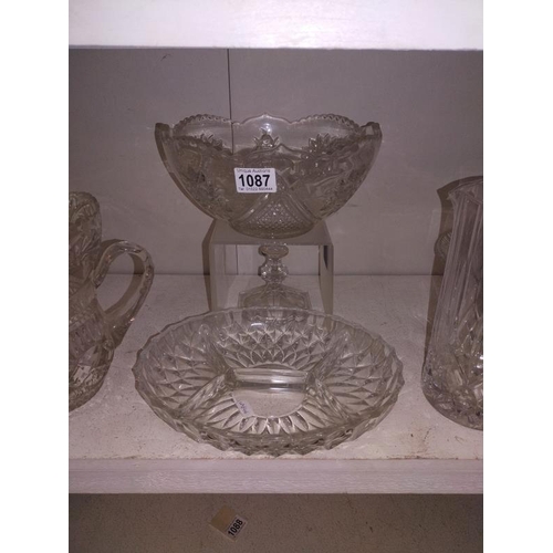 1087 - A good selection of vintage moulded glass, including Jugs and bowls etc.  COLLECT ONLY.