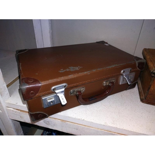 1088 - A small vintage suitcase and two wooden boxes. COLLECT ONLY.